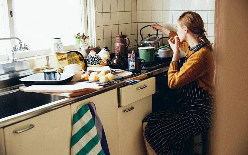 One am in the kitchen. Messy kitchen. kitchen aesthetic.