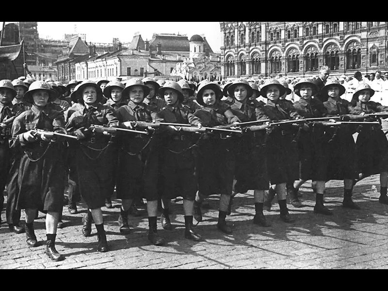 1 мая 1939. Парад РККА 1 мая 1941. Немцы на параде в Москве 1941. Парад РККА 1936. Парад немцев Москве май 1941.