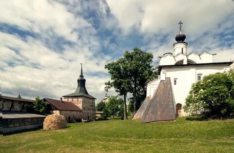 Малый ивановский монастырь