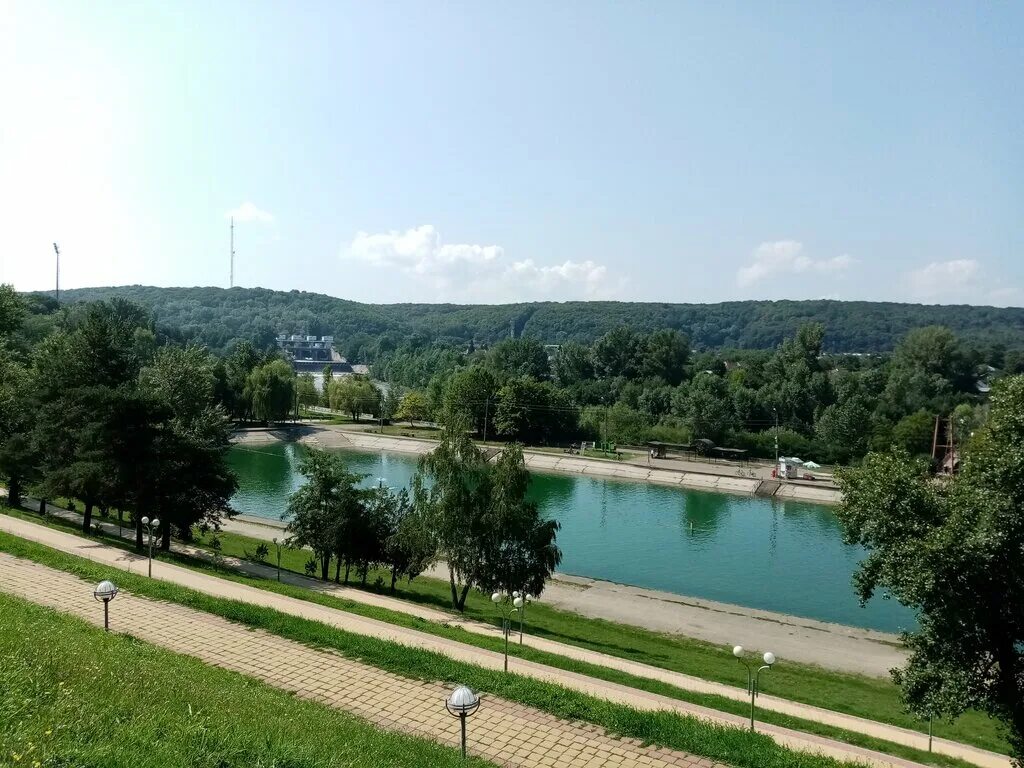 Европейский майкоп. Горпарк Майкоп. Майкоп городской парк бассейн. Майкоп Горпарк бассейн. Городской бассейн Майкоп.