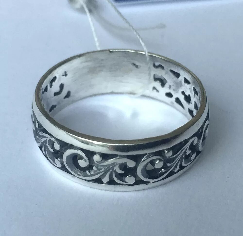 Червленое серебро. Чернёное серебро 925 пробы. Кружевное кольцо из серебра Энигма 925 пробы. Серебряное кольцо с чернением. Серебряное кольцо с чернью.