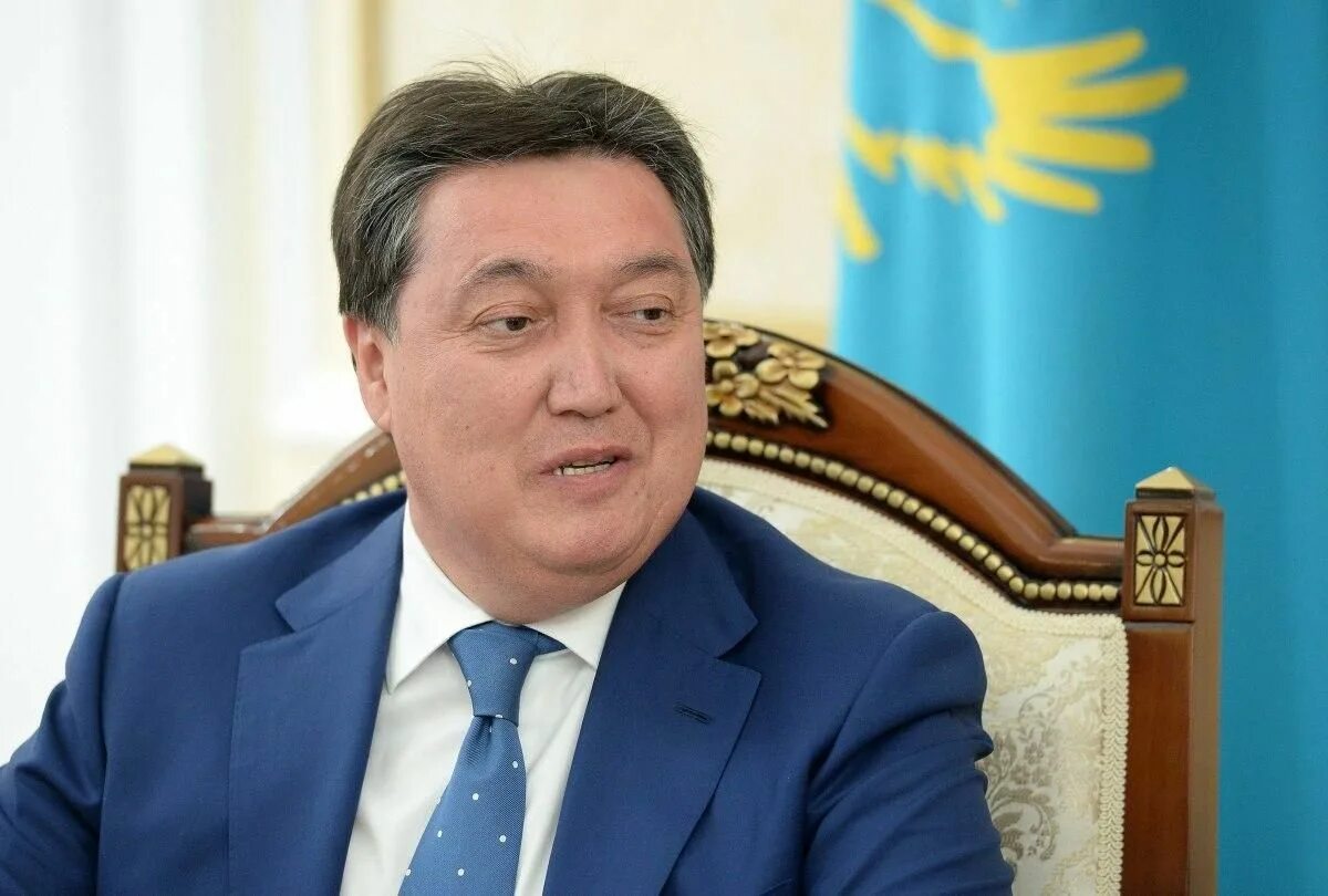 Министр казахстана. Үкімет басшысы. Үкімет басшысы. Үкімет басшысы. Премьер-министр рк аскар мамин.