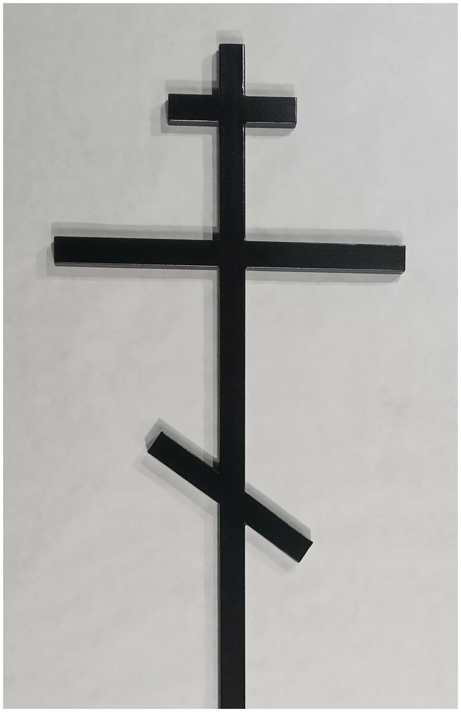 Крест металлический на могилу. Крест из металла. Крест могильный металлический православный. Крест могильный кованый. Крест из металла.