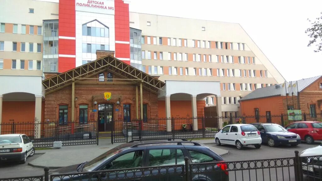 стенка детская спринт-6. полесьежилстрой брест. брест детская. новая поликлиника в новоселье. брестская областная больница на халтурина.