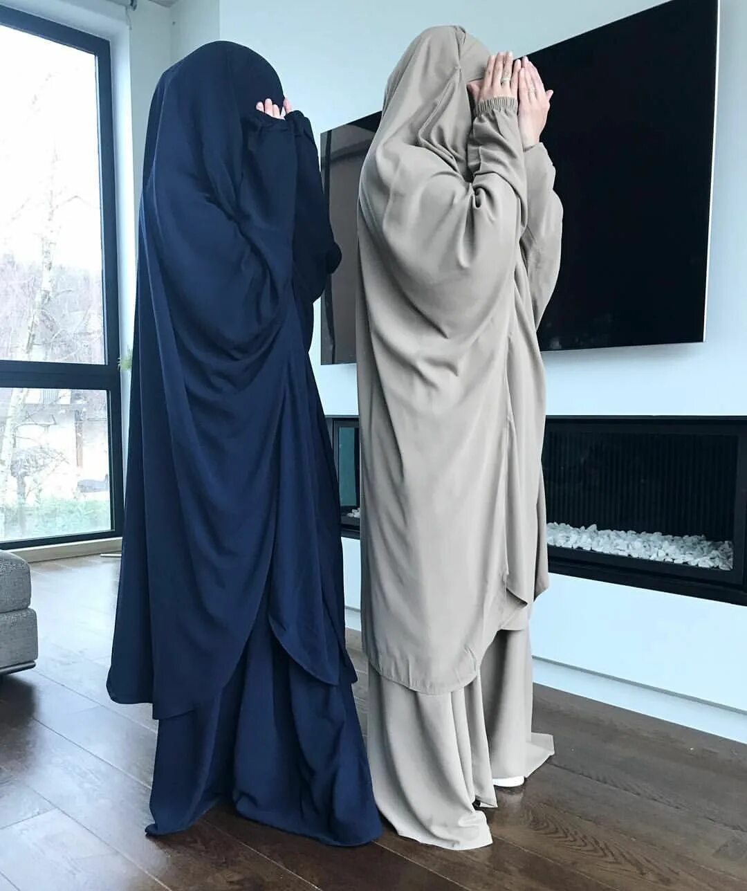 Абайи никаб свадебный. Хиджаб кийимлари 2020. Никаб хиджаб паранджа. Никаб паранджа. Платье никаб.