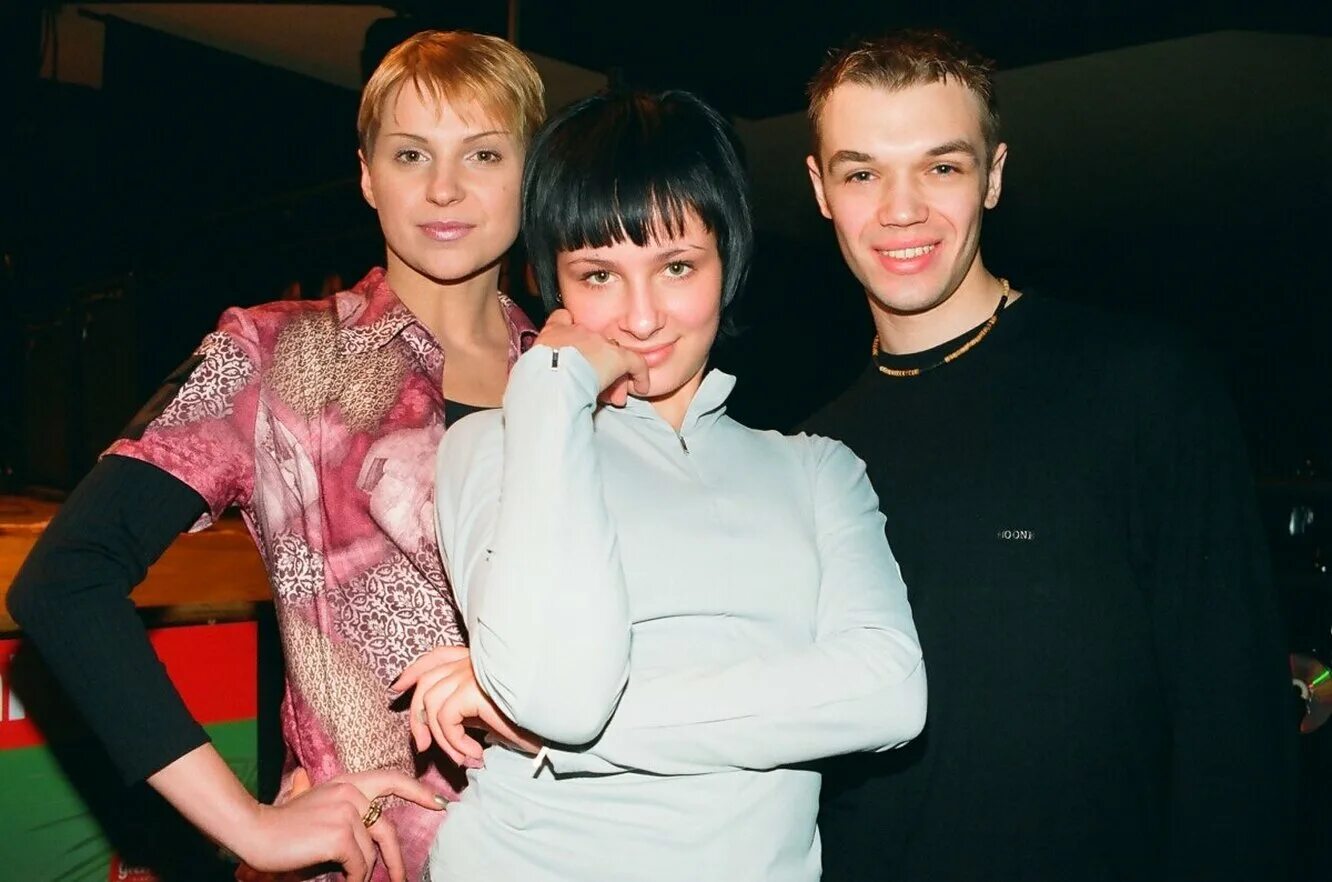 Что такое демо. Группа демо 1999. демо группа 90е. группа демо состав. солистка группы демо 90.