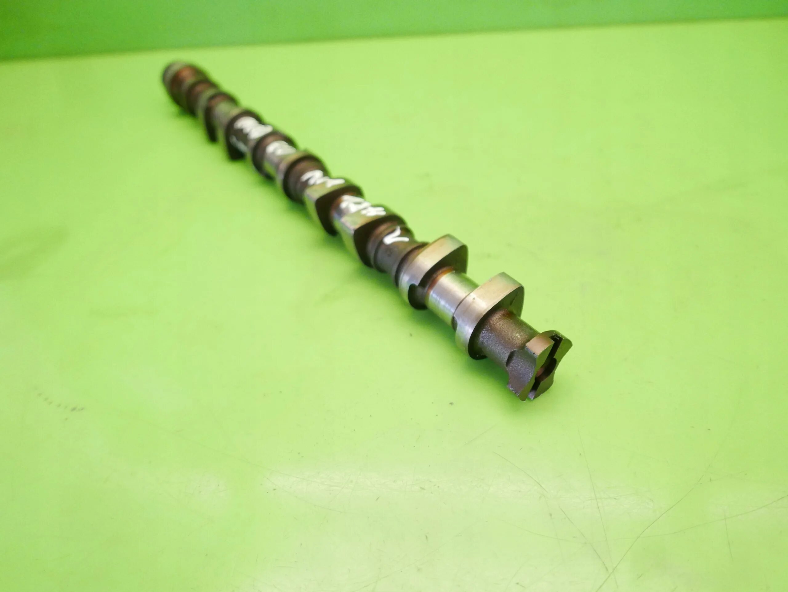 Впускной распредвал форд фокус 2. Распредвал форд 1. Распредвал ford. 6 115. Форд мондео 3 распредвал.