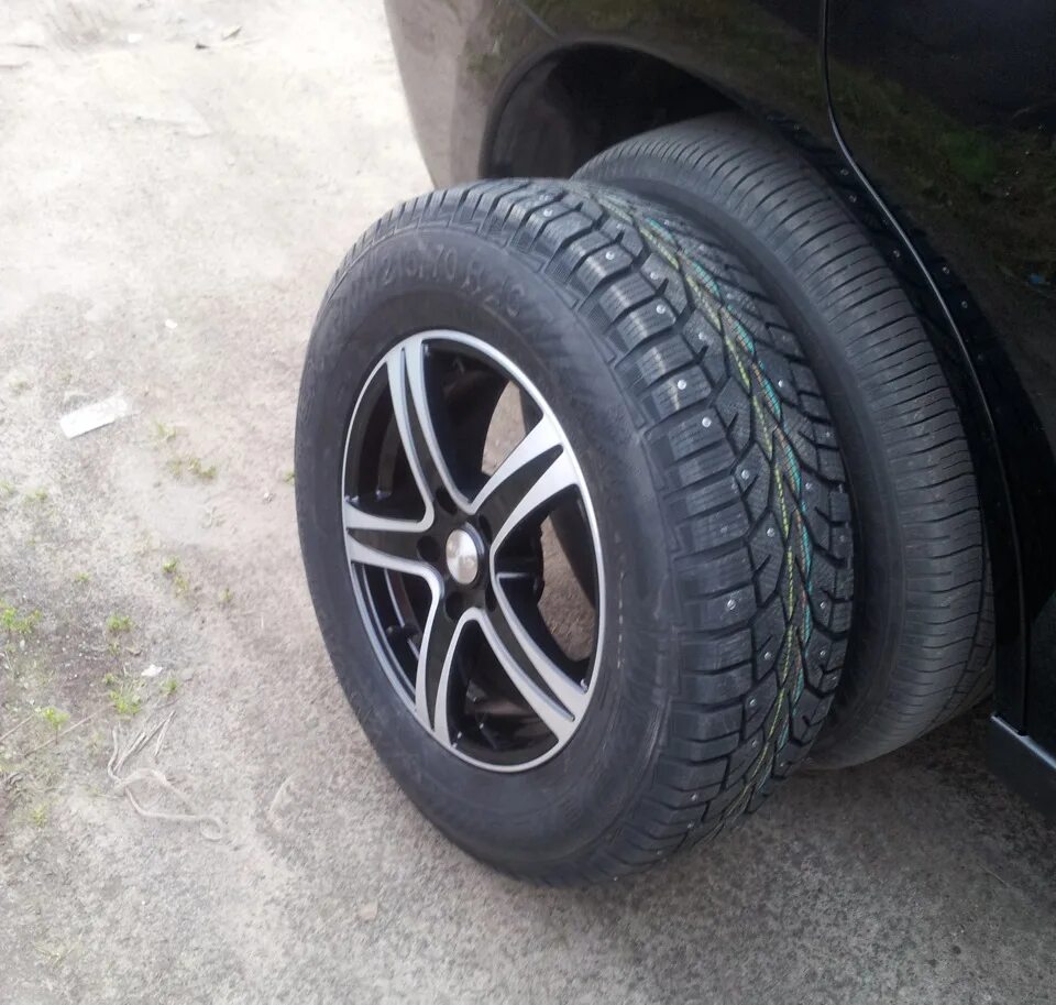 Купить резину на митсубиси. 225 / 70 / R16 Outlander. Mitsubishi Outlander 3 на резине at. 215/65 R16 на Аутлендер 3. Резина для Аутлендер 3.