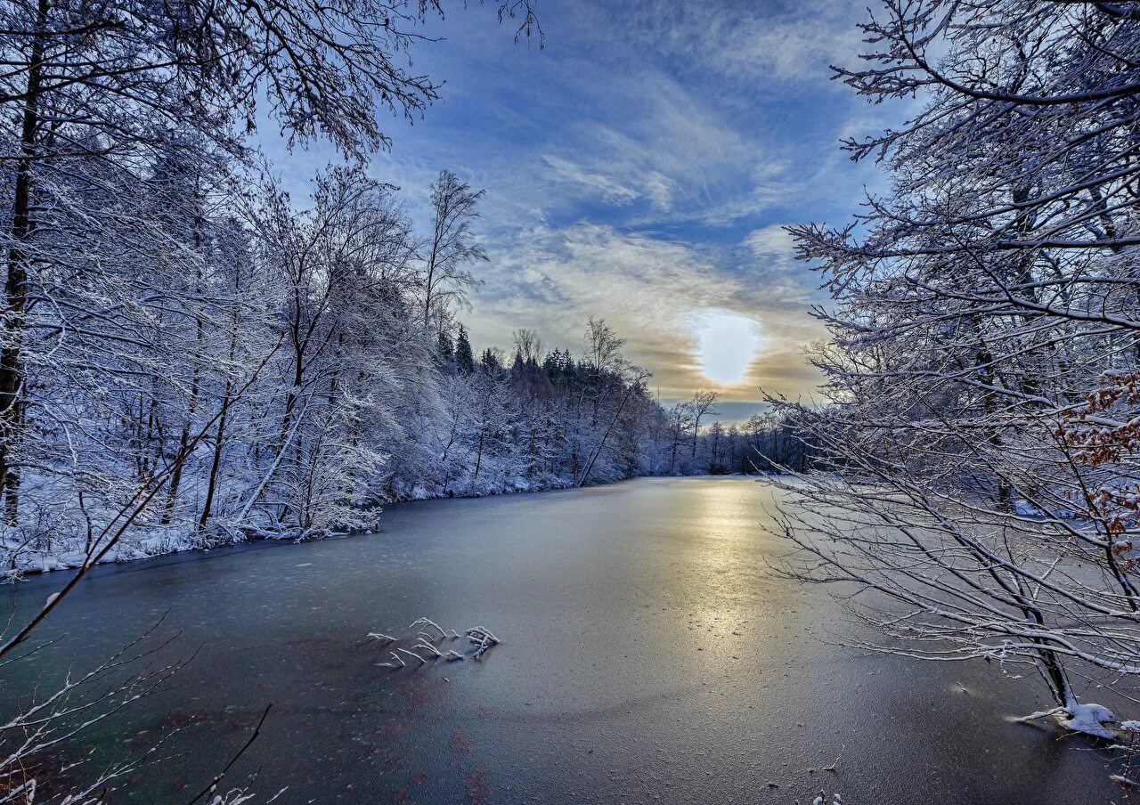 Природа реки зимой