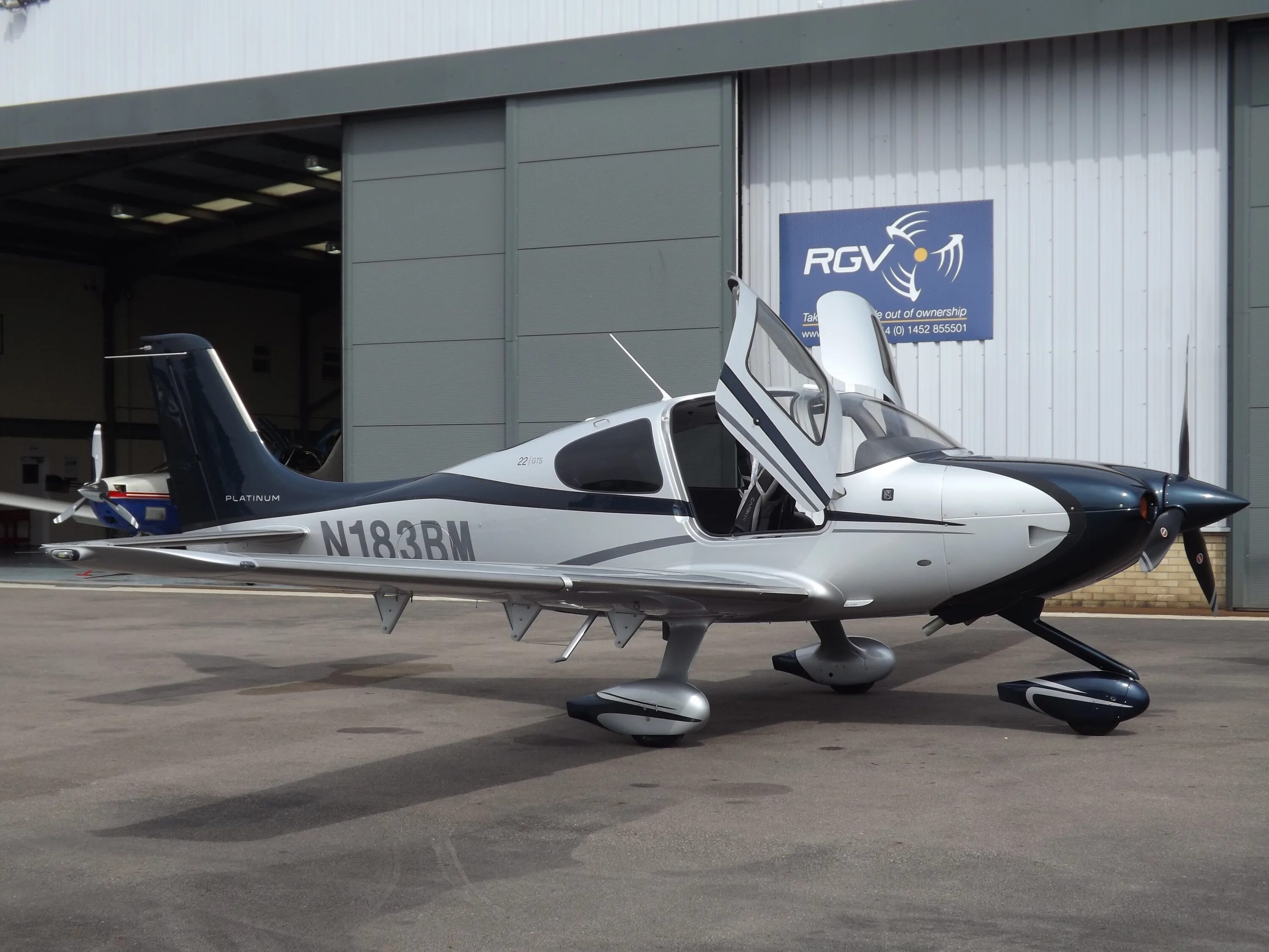 циррус хонкай. Cirrus sr22 g3. циррус ghost. циррус хонкай. 22n.