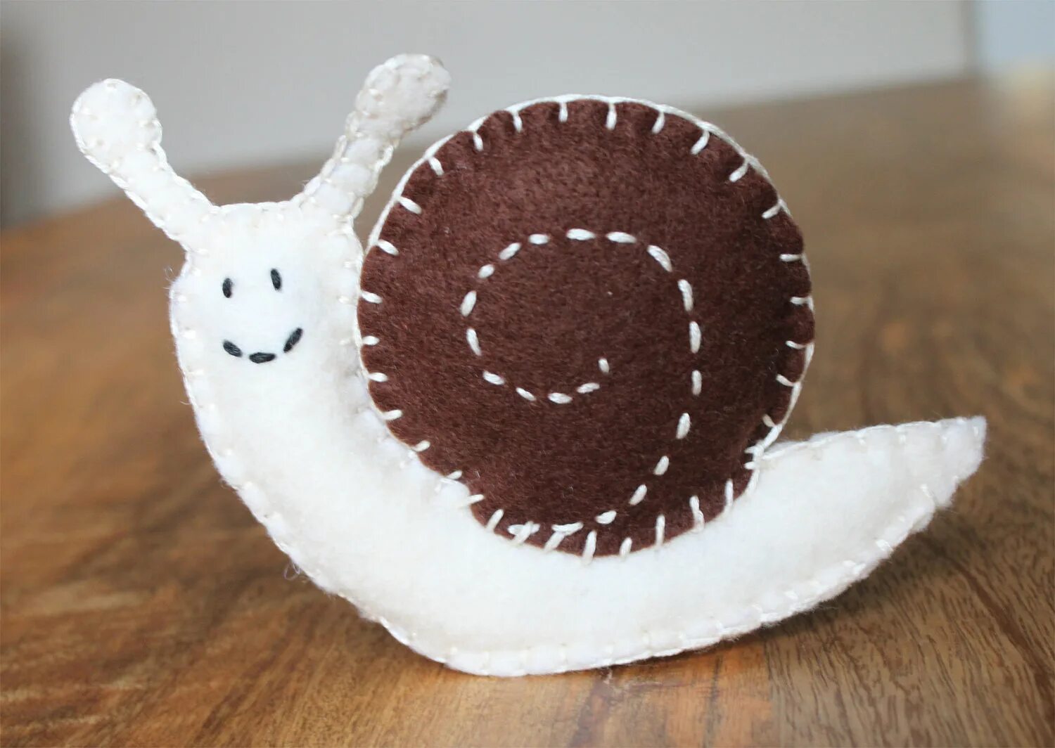 Felt better. Новогодние игрушки улитка своими руками. hansa улитка. animal crafts made of felt.