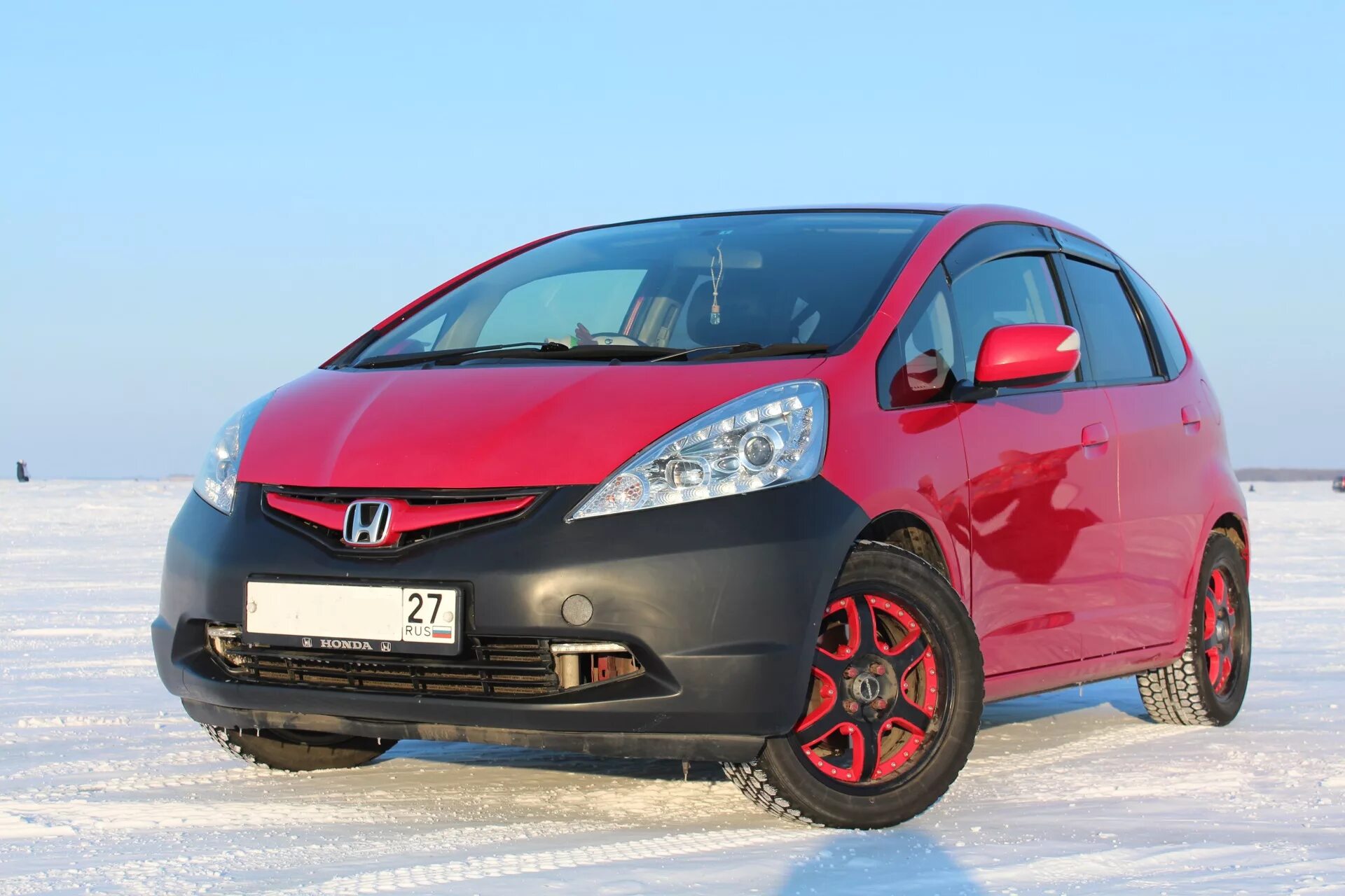 Купить хонда фит в новосибирском. Honda Fit ge7. Хонда фит 4. Honda Fit 4wd. Honda Fit 2 4wd.