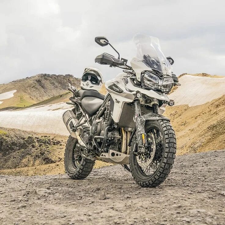 Топ тур эндуро. Triumph tiger 1200. triumph tiger 1200 xr. triumph tiger 1200 2018. мотоцикл триумф эндуро.