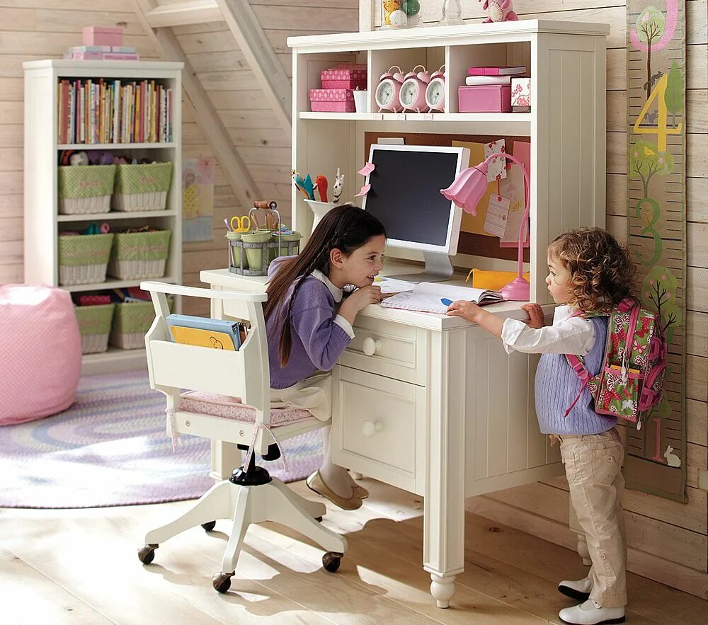 Child desk