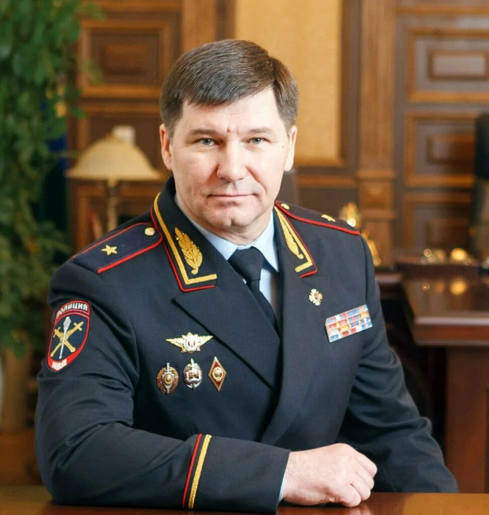 Форма генерала полиции. Алтынов юрий алексеевич. колокольцев юрий александрович. генерал мвд рф. генерал полиции дроздов.