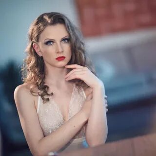 Аня замшина блоггер