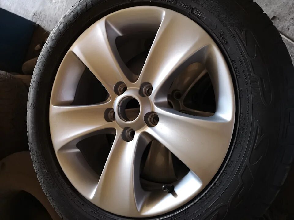 цвет диска dark chrome. образы оригинальных дисков. Vossen vfs2 калина. штатные диски шкода октавия. Ford disk.