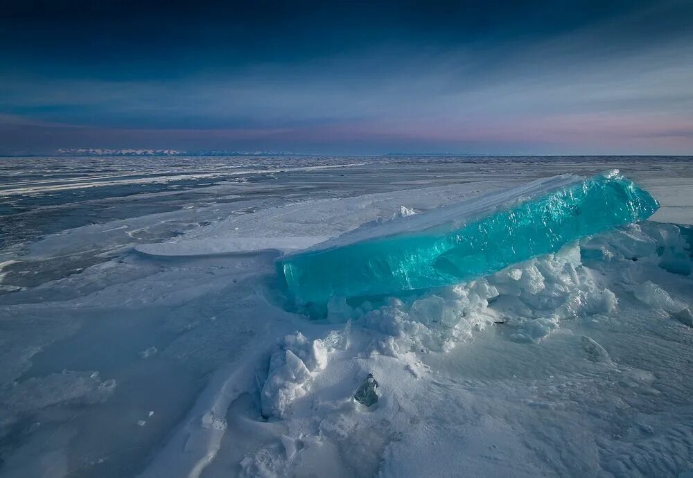 Лед Байкала Торосы. Бирюзовый лед Байкала. Turquoise Ice, Lake Baikal – Russia.