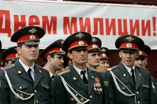 ЛДПР поздравляет сотрудников органов внутренних дел России