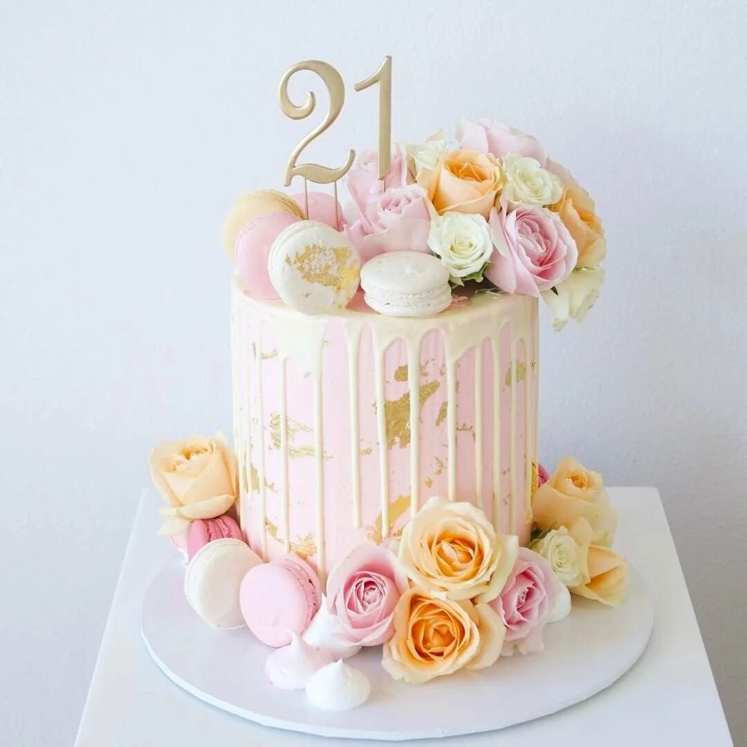 Торт для девушки. Торт девочка. Красивые торты для девочек. Нежный торт на день рождения. Торты на день рождения девушке 20
