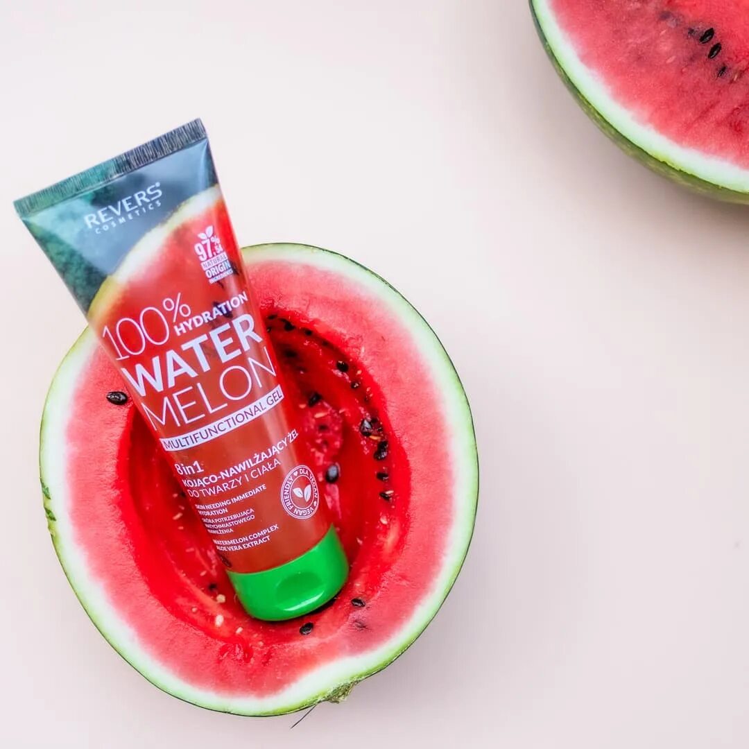 Amg настойка грейпфрут. Арбуз в воде. Настойка иллюзия со вкусом арбуза. Настойка из арбуза. Арбуз с алкоголем.