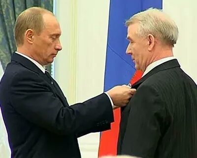 Проведение консультаций по предложенным президентам