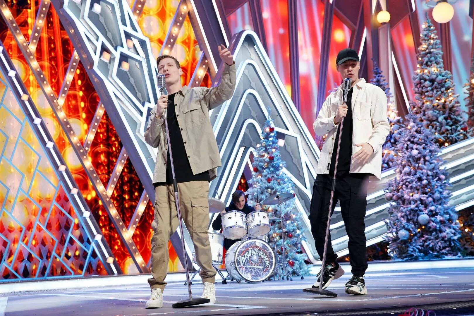 новый год на втором канале 2024