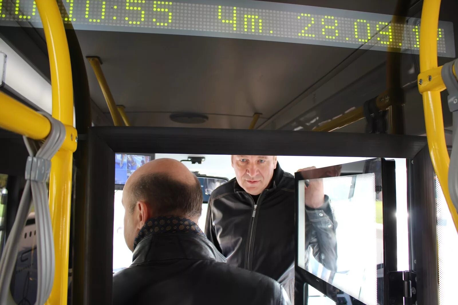 Пассажиравтотранс стоп лист спб. Пассажиравтотранс 2 парк. автобусный парк 6 спб гуп пассажиравтотранс. гуп пассажиравтотранс кондуктора. автобусный парк 5 спб гуп пассажиравтотранс.