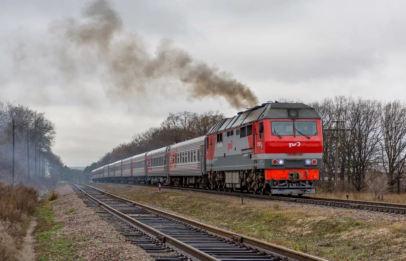 Движение поезда 70. Тепловоз тэп70бс КЖД. Пассажирский тепловоз тэп70. Поезд тэп70бс. ТЭП 70-070.