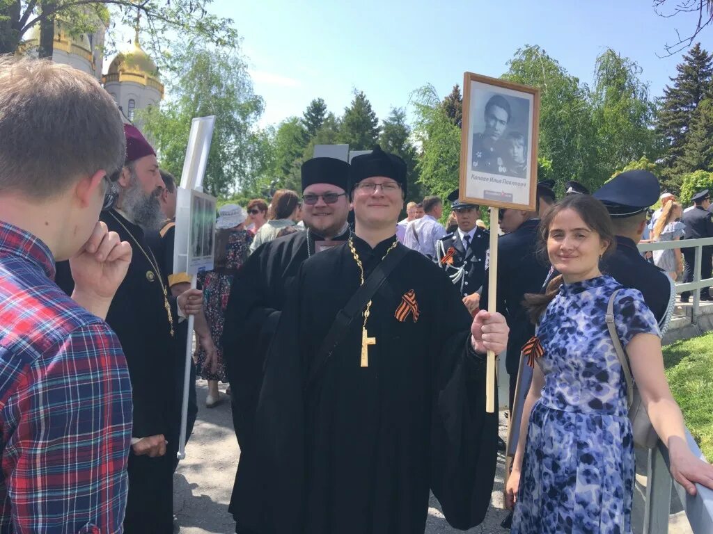 батюшки волгограда. священник на земле. попов алексей анатольевич волгоградская область. храм невского волгоград крещение. главный батюшка волгоградской области.