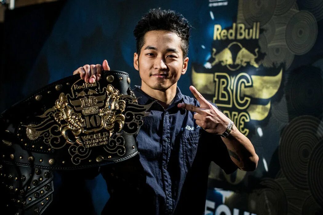 League of legends world championship. Red bull сцена. Atp турин. Девушка артизи. For one s finals.