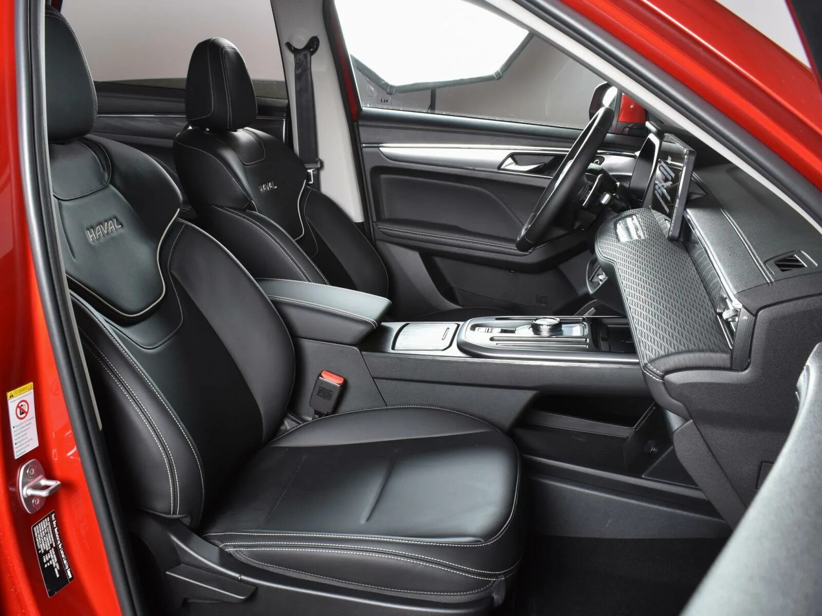 Haval julian салон. Haval jolion 2022 багажник. Чехлы на haval jolion. Сидения передние хавал ф7. Сиденье хавал джолион.