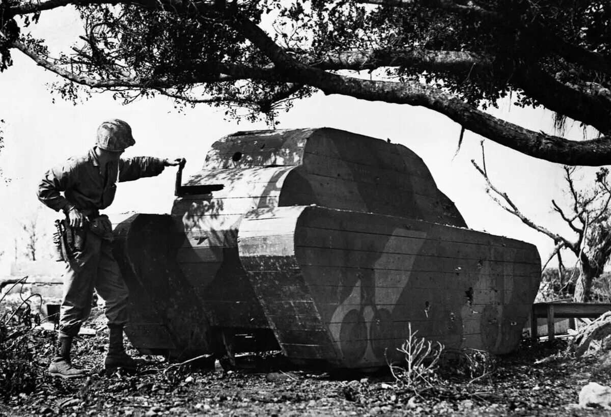 Изобретения во время войн. Японский танкист второй мировой войны 1941-1945. Японский танк 1941. Танки Японии в 1918—1945 годах. Танки Японии 1945.