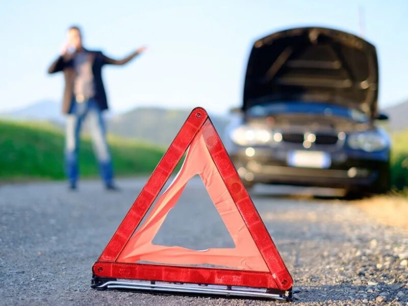 скрылся с дтп осаго. оставление места дтп картинка. оставление места дтп. повреждение автомобиля. неисправное транспортное средство.