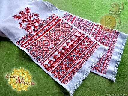 Народная вышивка на полотенце