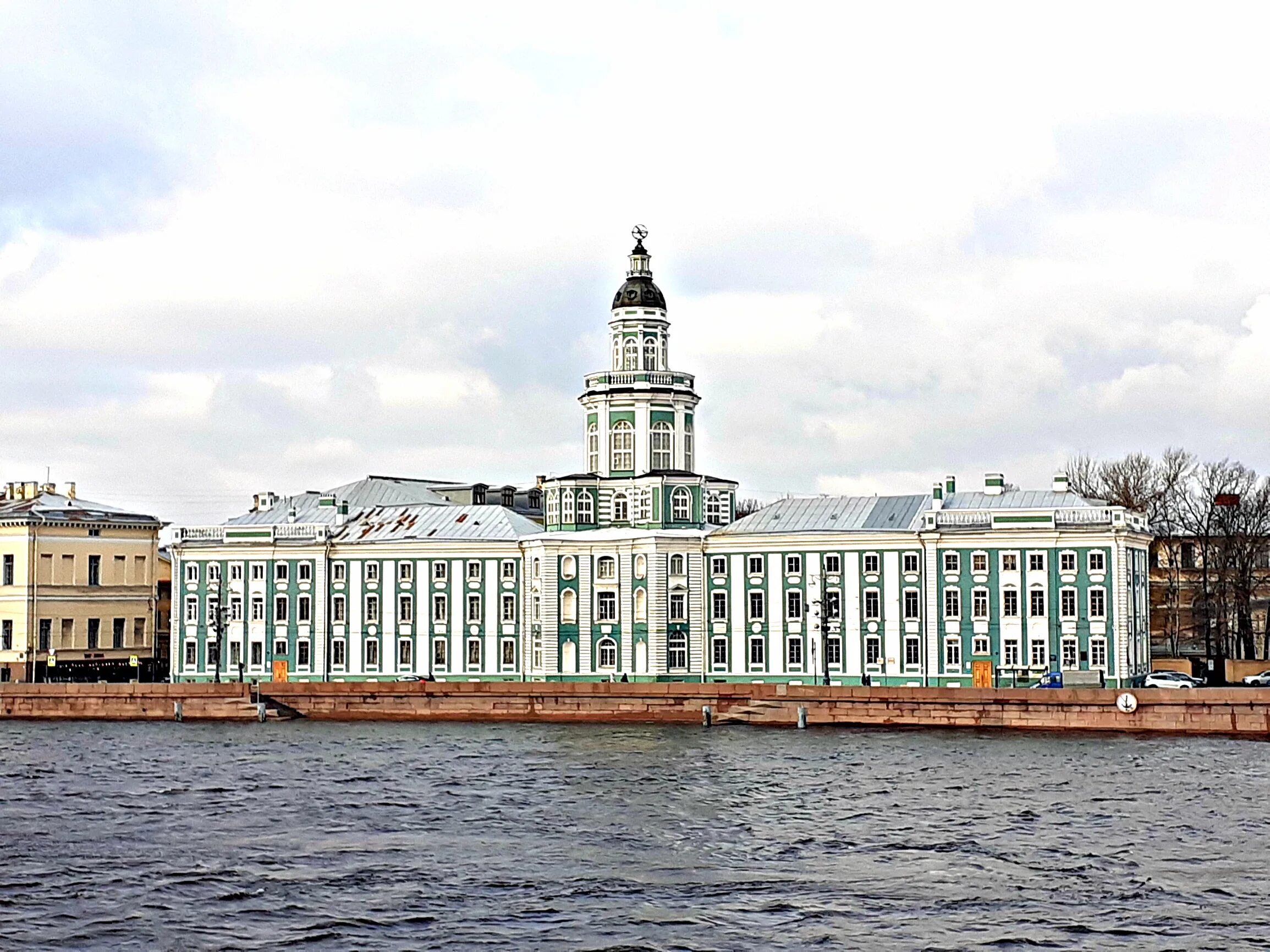 музей в питере кунсткамера. музей антропологии и этнографии им петра великого. петропавловская крепость кунсткамера. кунсткамера на острове. дворик кунсткамеры (университетская наб.