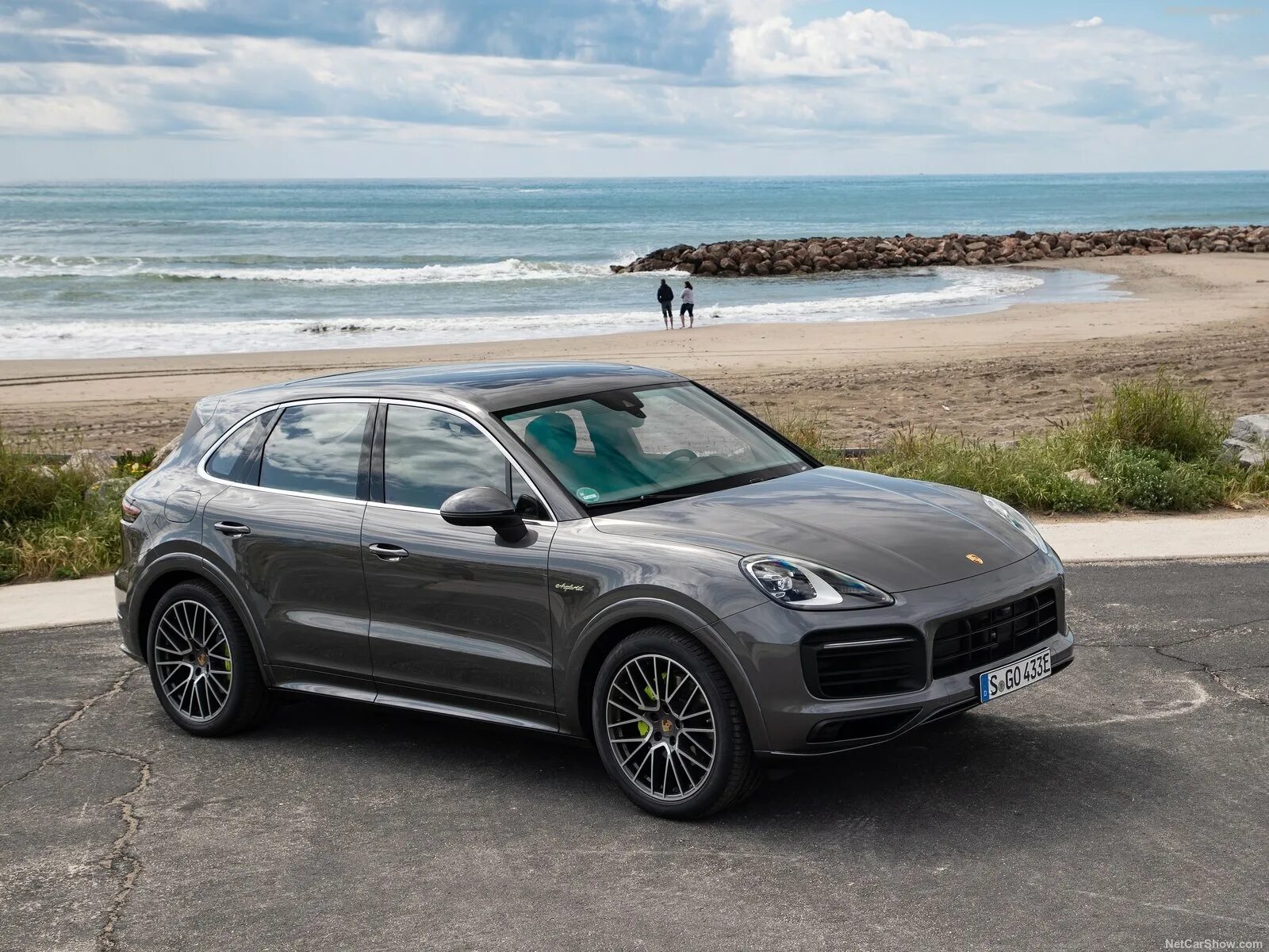 Porsche Cayenne 2023. Порше Кайен 2019. Порше Кайен гибрид. Porsche Cayenne e-Hybrid. Cayenne e hybrid