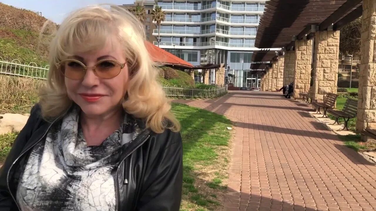 Анатольевна кашпировская. Внучка кашпировского инга. валентина николаевна кашпировская. ирина кашпировская. гуля помощница кашпировского.