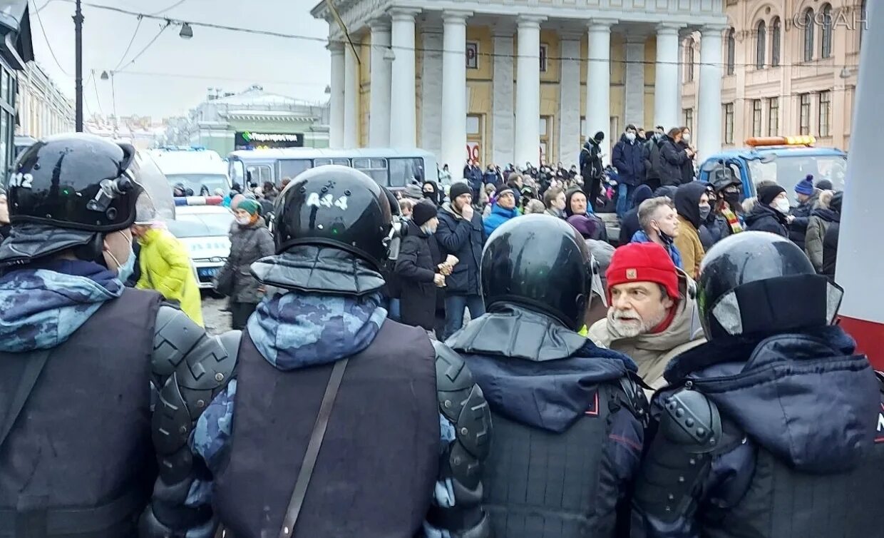 Массовые беспорядки в Москве. Росгвардия на митинге. Массовые протесты в России.