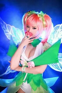 Mai cosplay