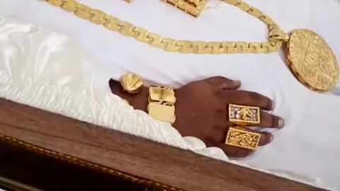 Сон одевать золото