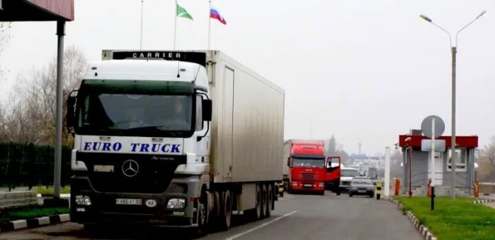 Таможенный транзит пример. Таможенная процедура таможенного транзита схема. Таможенная процедура таможенного транзита. Таможенный контроль при таможенном транзите. Таможенный контроль при таможенном транзите.