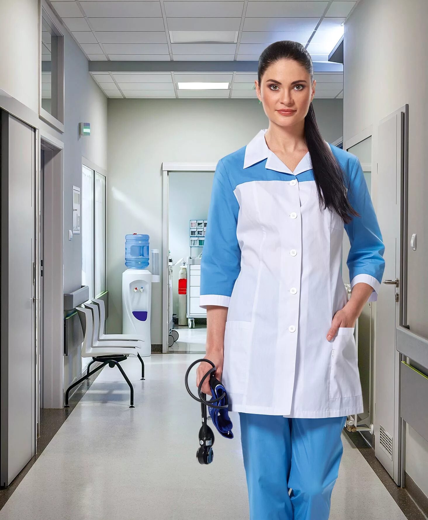 Симпатичные медсестры. Халат медика (112, XXL/3xl). Медицинский костюм. Красивые медсестры. Униформа медицинская одежда.