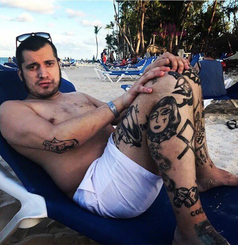 Какое образование у паши техника. Тату Паши техника.