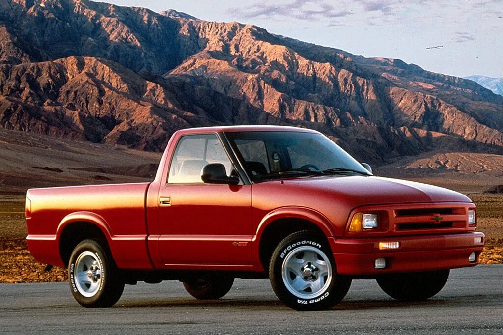 Шеви шеви лей. Chevrolet s10. Chevrolet s10 Pickup. Chevrolet s 10 пикап. Chevrolet s10 1994.