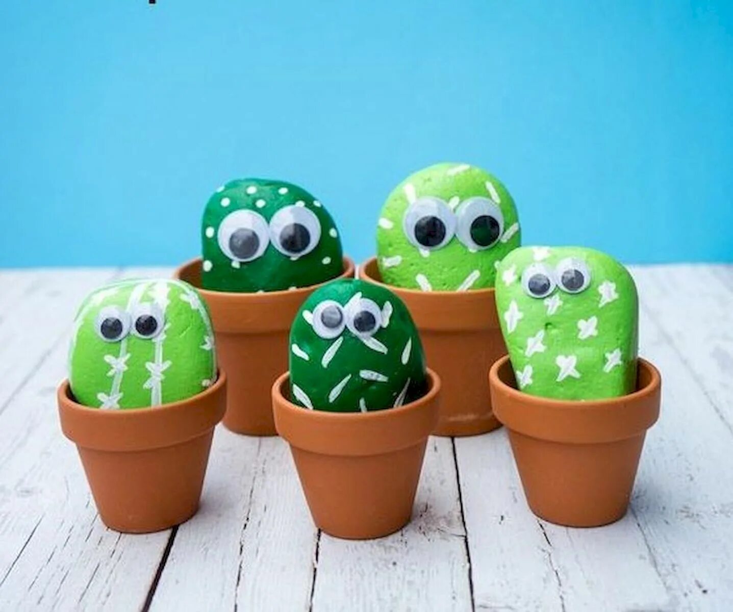 картонный кактус. картонный кактус. картонный кактус. пластиковые горшки для кактусов. кактус своими руками.