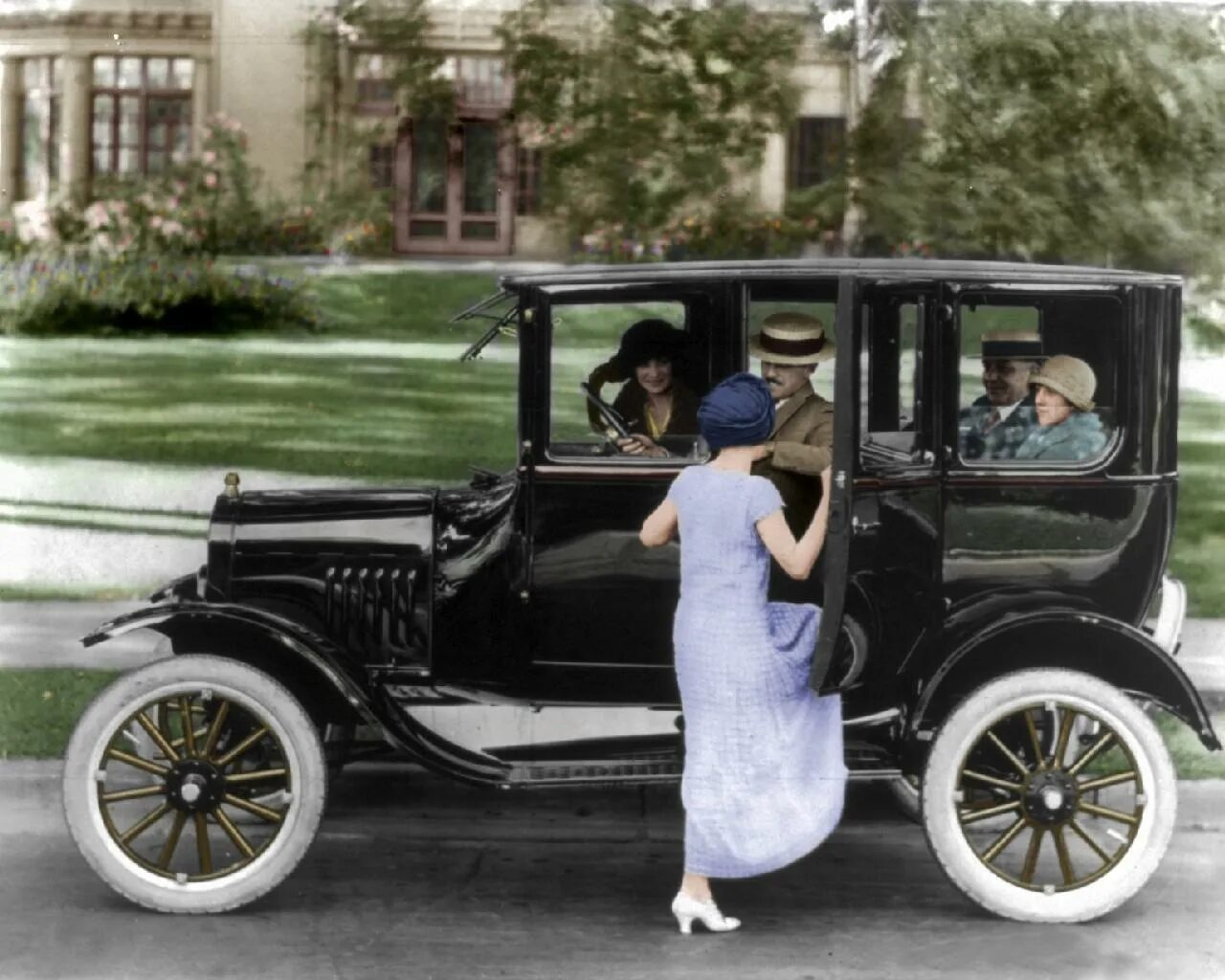 Купил машину 20 лет. Ford t 1923. Форд 1920. Автомобили Форд 20х годов в США. Форд модели т 1920.