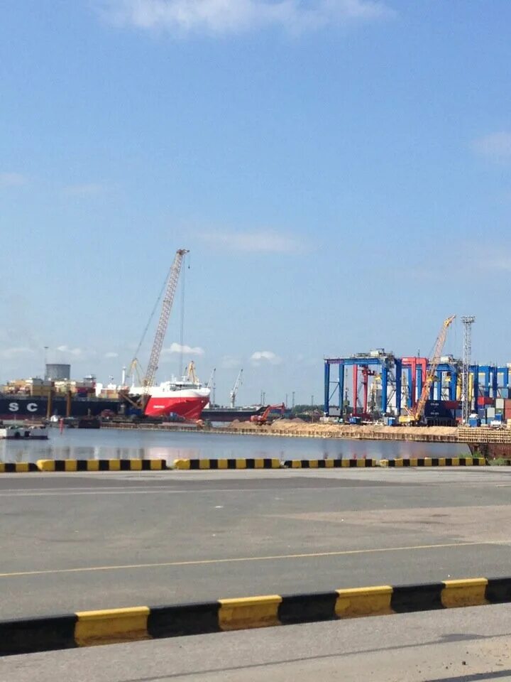 Гавань в норвегии» (1894. Таможня товары. Поста балтийской таможни. Парусник в гавани. Морской порт санкт-петербург.