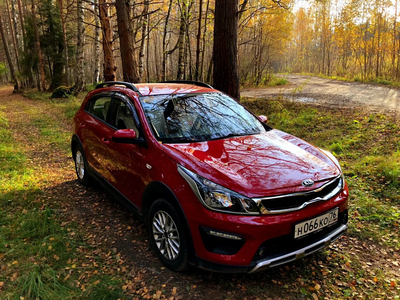 Купить киа x line. Kia Rio x-line. Kia Rio x-line красная. Kia Rio x-line 2018. Киа Рио Икс лайн 2018.