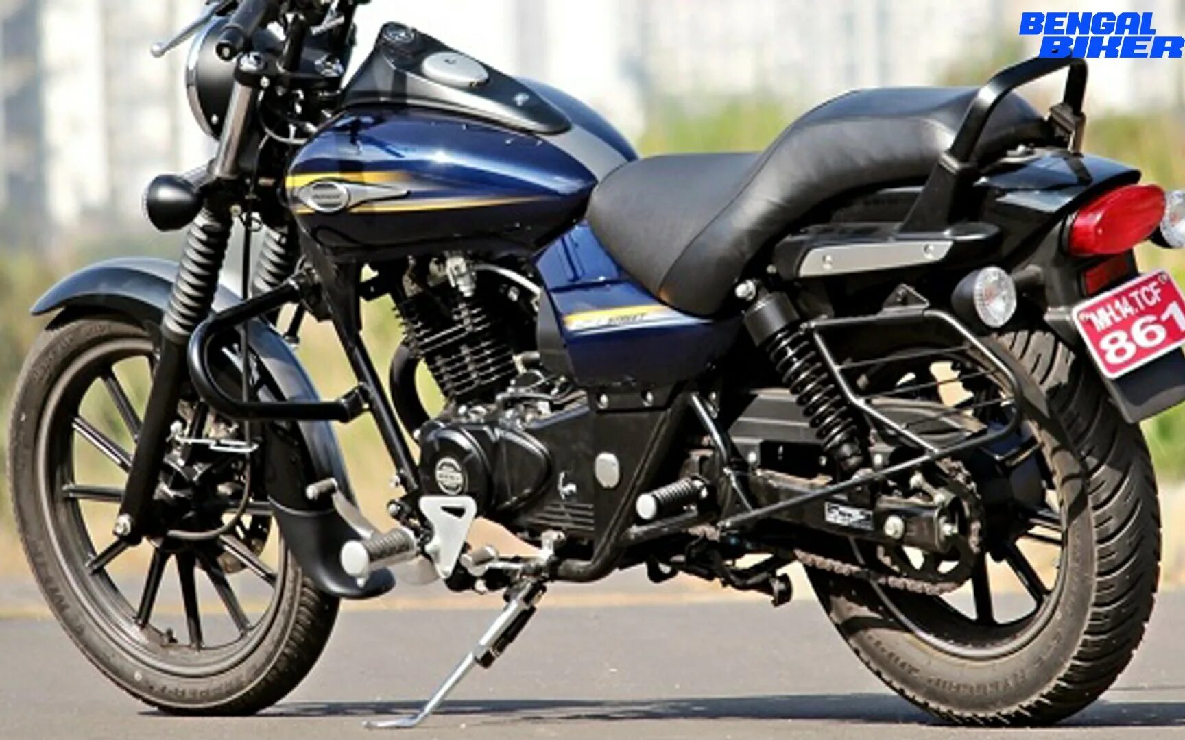 Street 150. Мотоцикл накладка на бак bajaj avenger. тс стрит 150 цена.